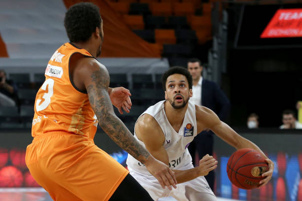 球员等的建 球员等的建