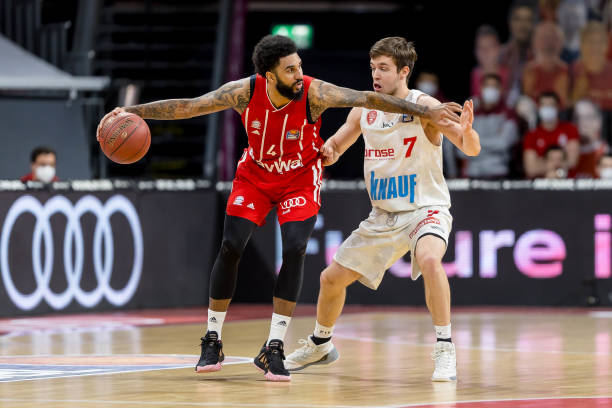 迫使对手在 迫使对手在