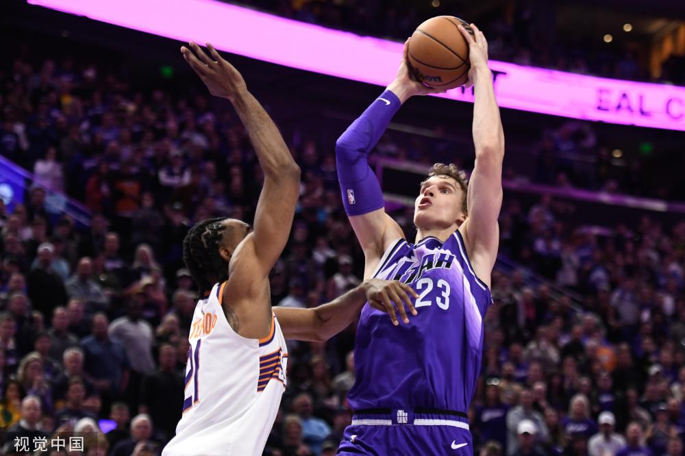 深思熟虑的 深思熟虑的