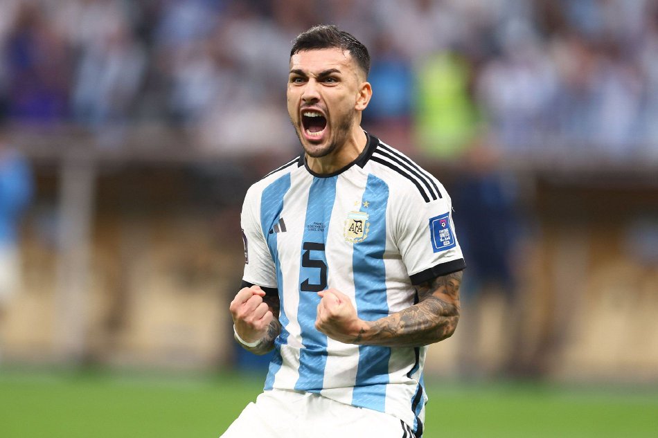 引人注目的 引人注目的